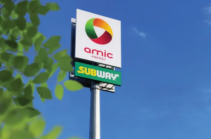 Słup dla Amic i Subway - Graffico