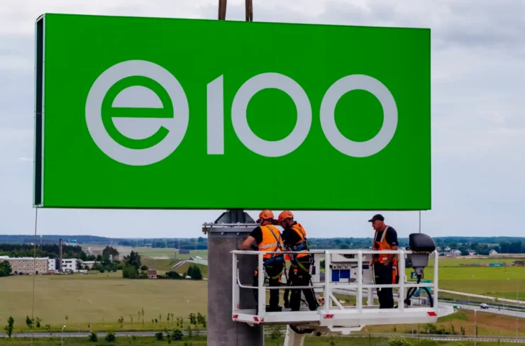 Montaż e100 - Graffico