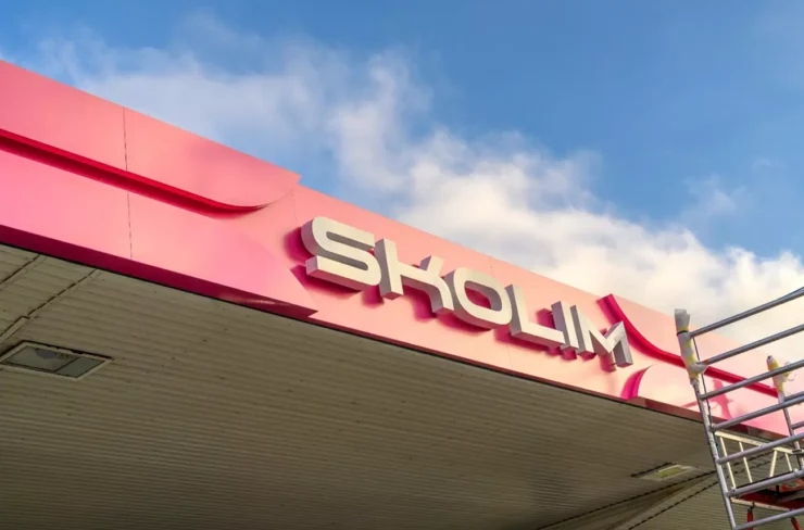 Stacja paliw Skolim - realizowana przez Graffico
