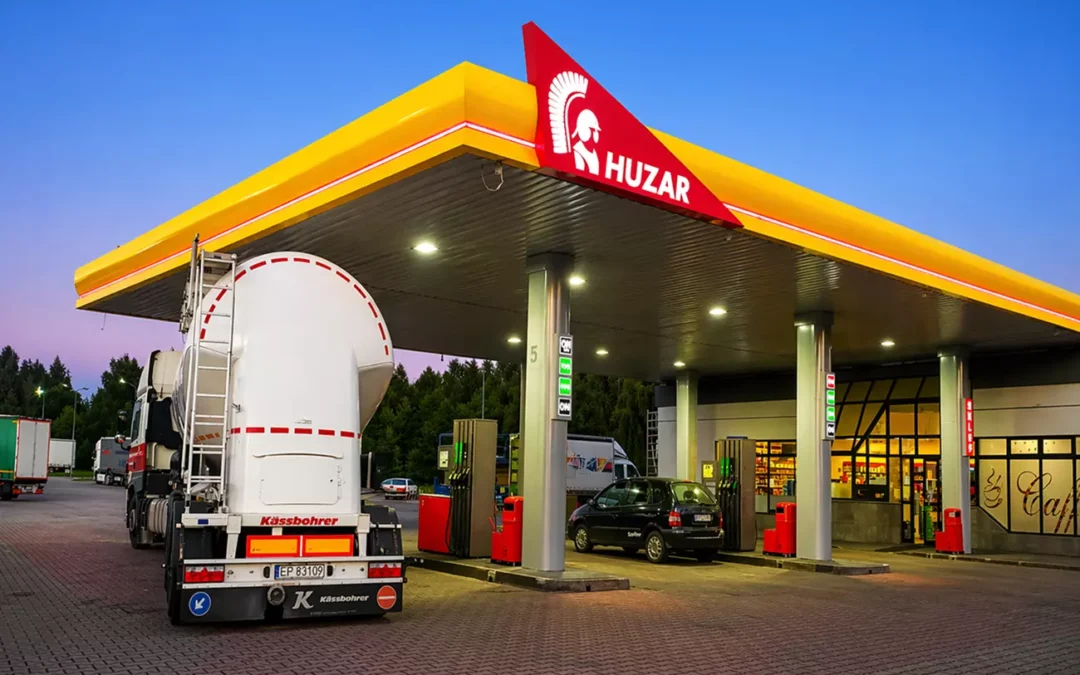 Modernizacja stacji paliw – jak zwiększyć widoczność i realnie podnieść sprzedaż?