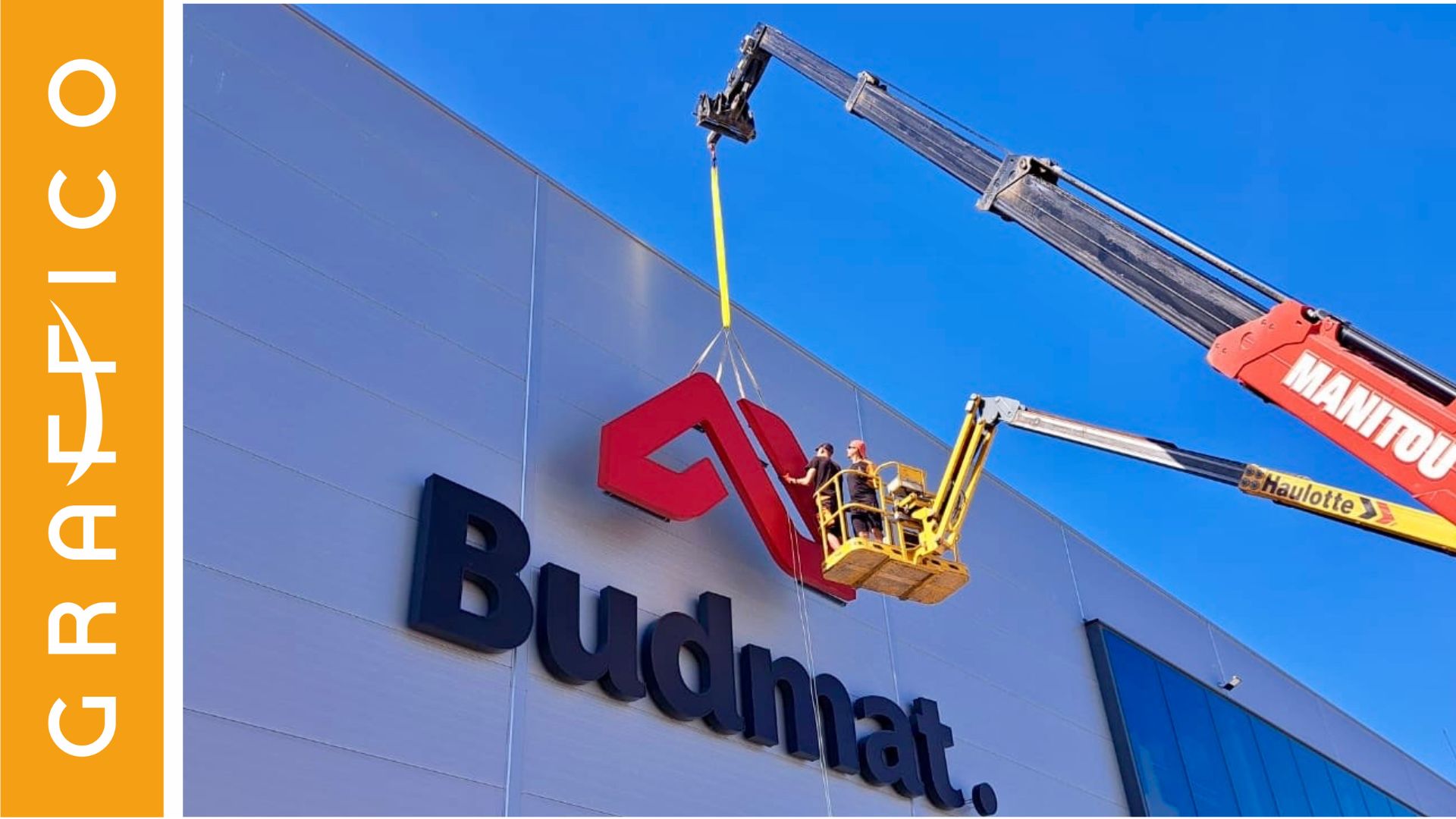 logo na elewacji producent Graffico